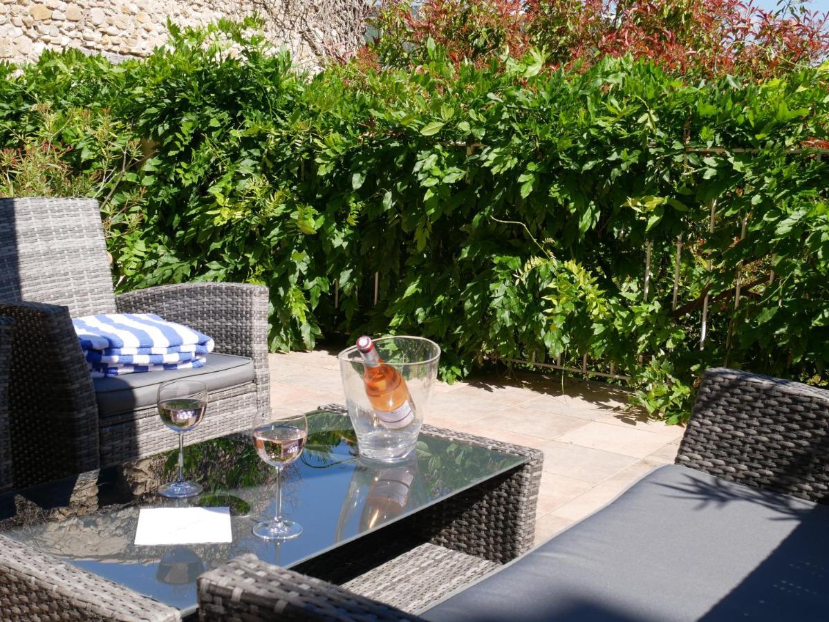 Logis Hotel La Bastide des Monges Nyons Buitenkant foto