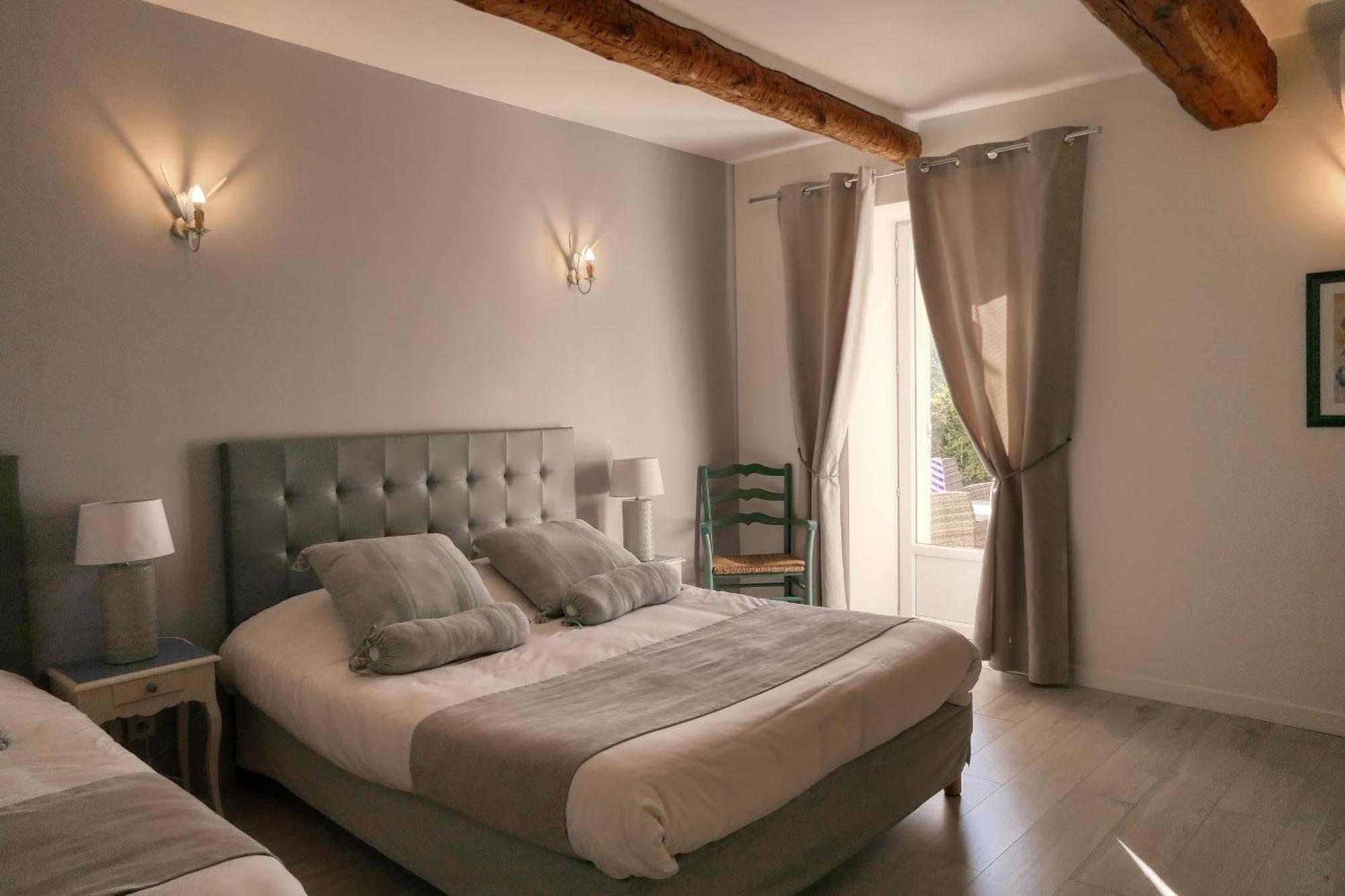 Logis Hotel La Bastide des Monges Nyons Buitenkant foto