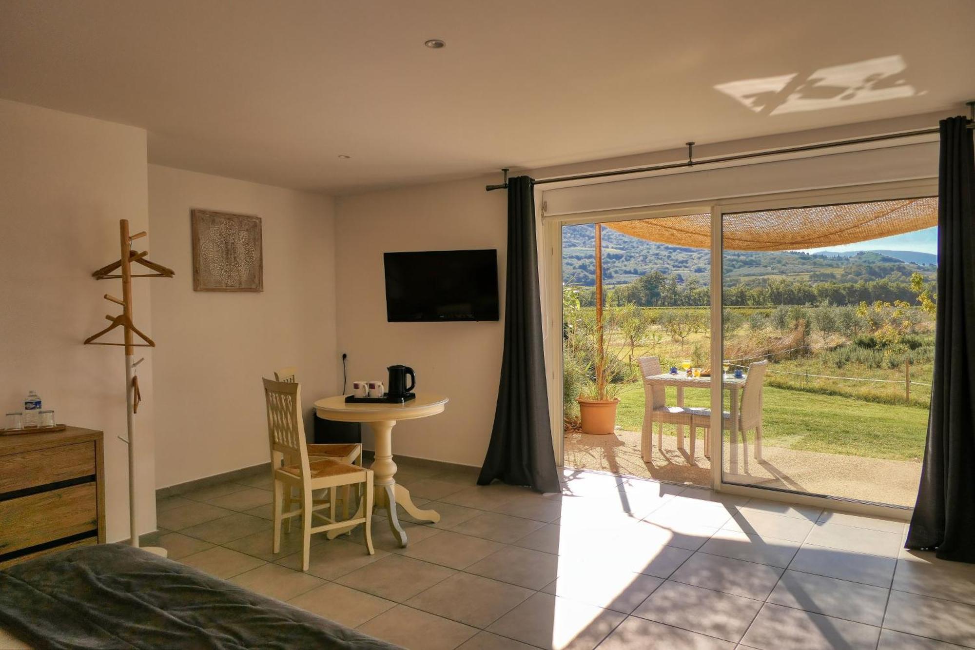 Logis Hotel La Bastide des Monges Nyons Buitenkant foto