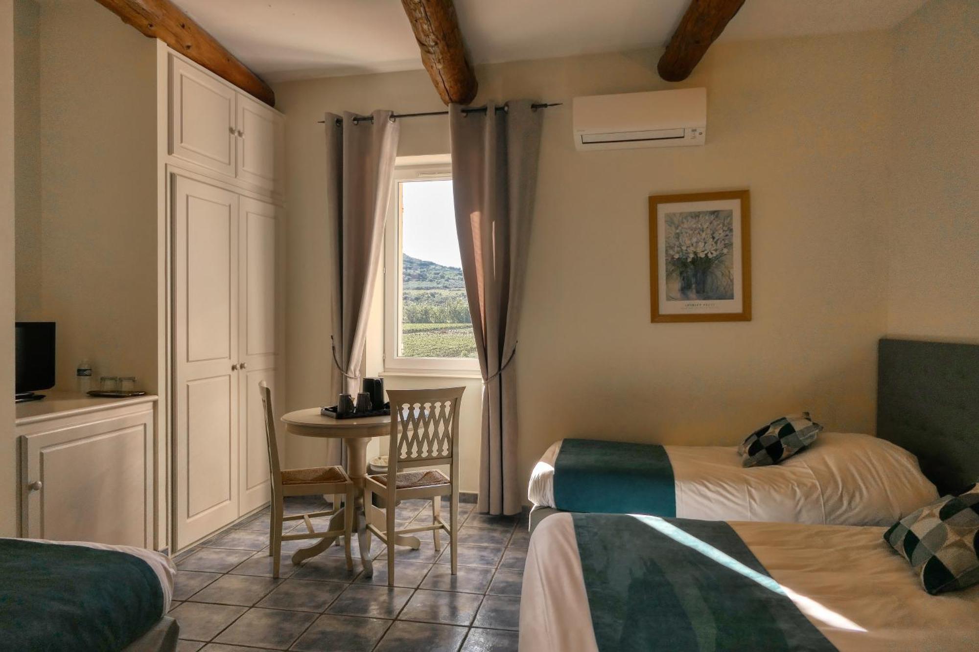Logis Hotel La Bastide des Monges Nyons Buitenkant foto