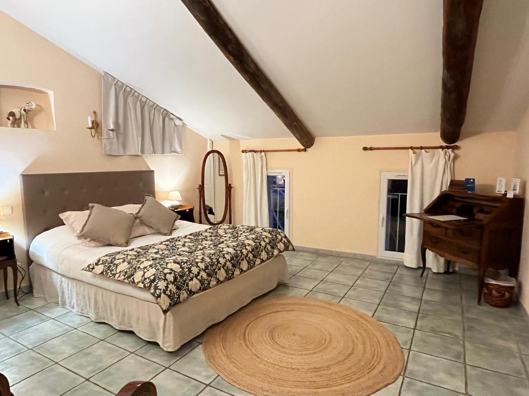 Logis Hotel La Bastide des Monges Nyons Buitenkant foto