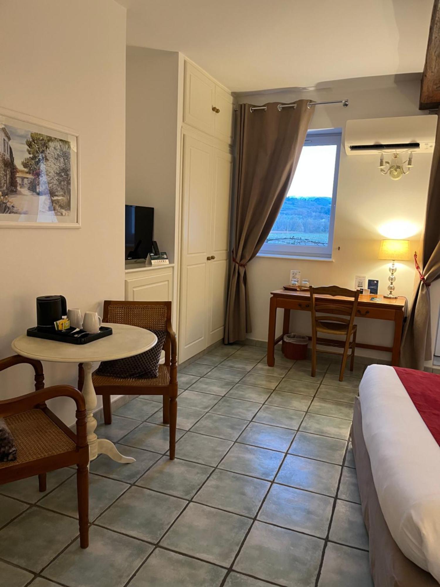 Logis Hotel La Bastide des Monges Nyons Buitenkant foto