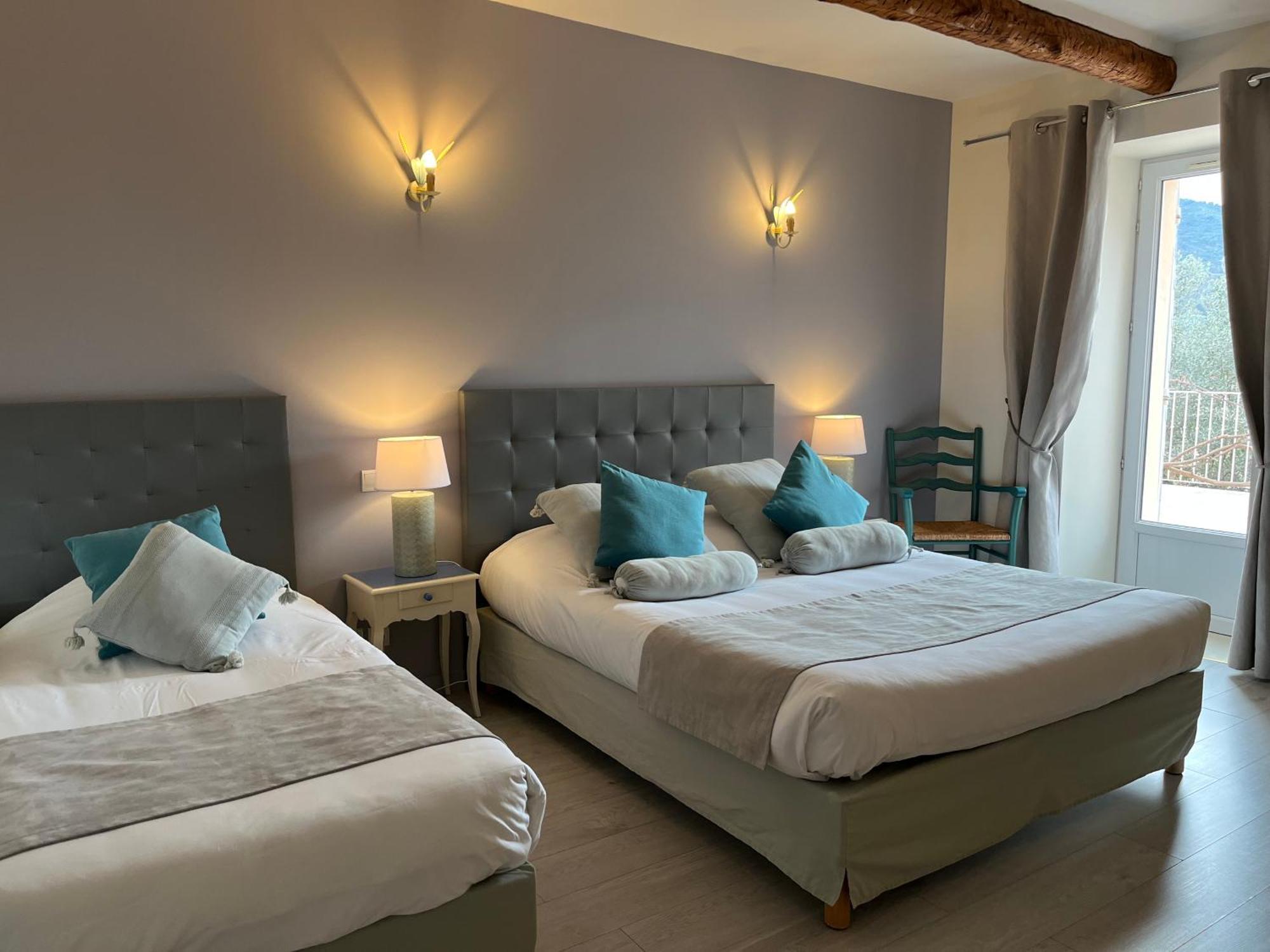 Logis Hotel La Bastide des Monges Nyons Buitenkant foto