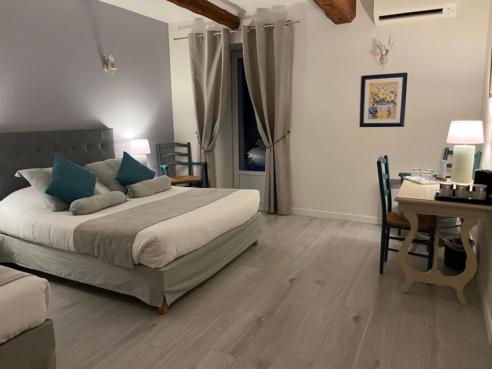 Logis Hotel La Bastide des Monges Nyons Buitenkant foto