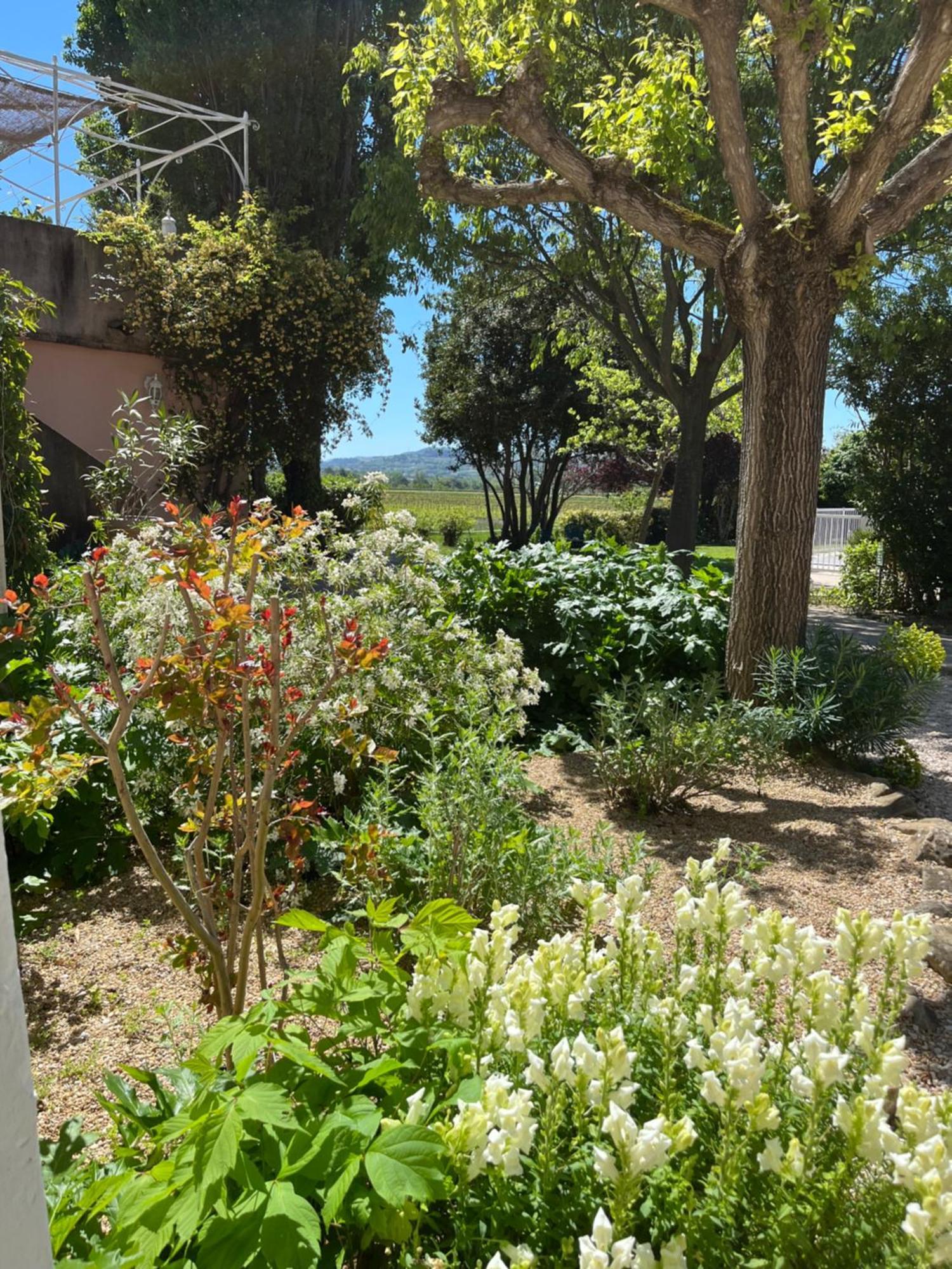 Logis Hotel La Bastide des Monges Nyons Buitenkant foto